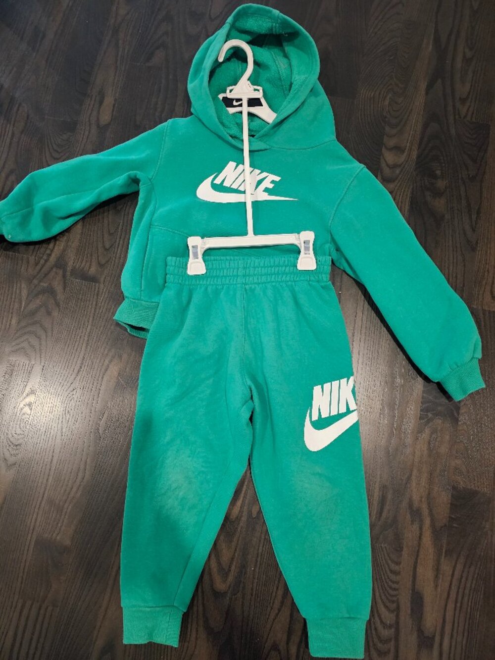 Nike sweatsuit 4T